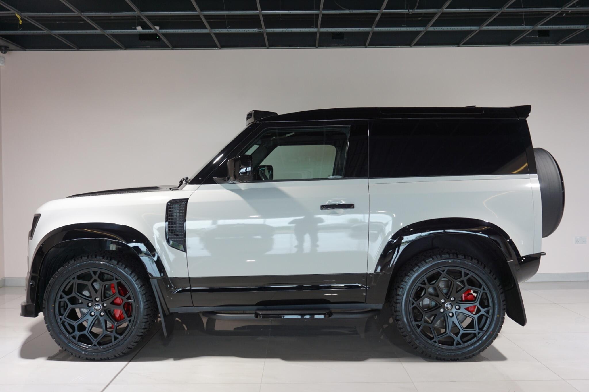 Land Rover Defender 90 3.0 D300 MHEV X-Dynamic HSE Hard Top SUV 3dr Diesel Auto 4WD SWB Euro 6 (s/s) (300 ps)